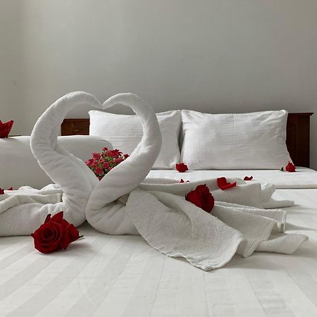 Rich Hotel 芹苴 外观 照片