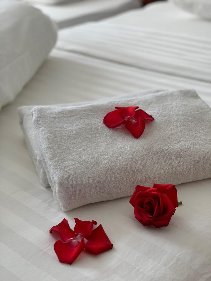 Rich Hotel 芹苴 外观 照片
