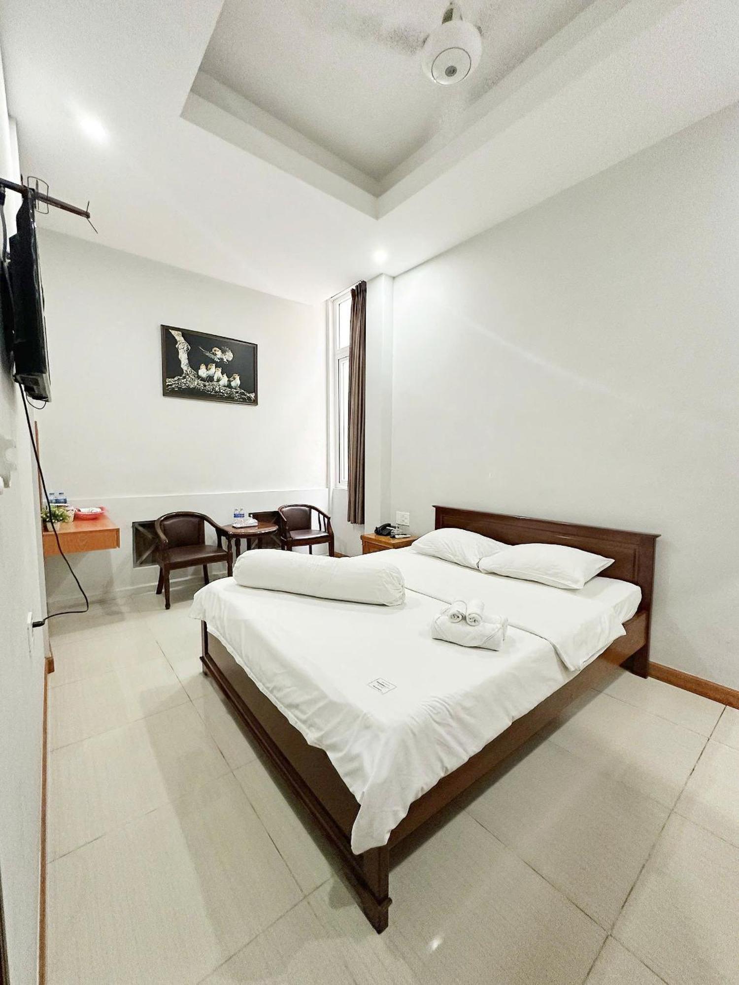 Rich Hotel 芹苴 外观 照片