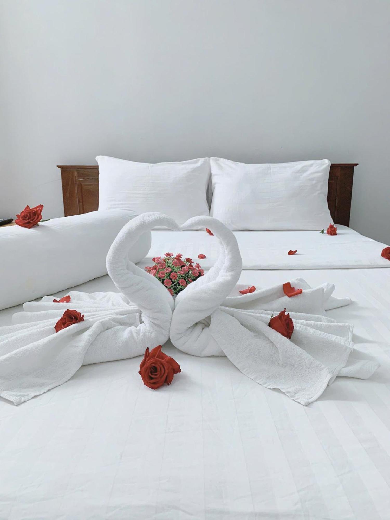 Rich Hotel 芹苴 外观 照片