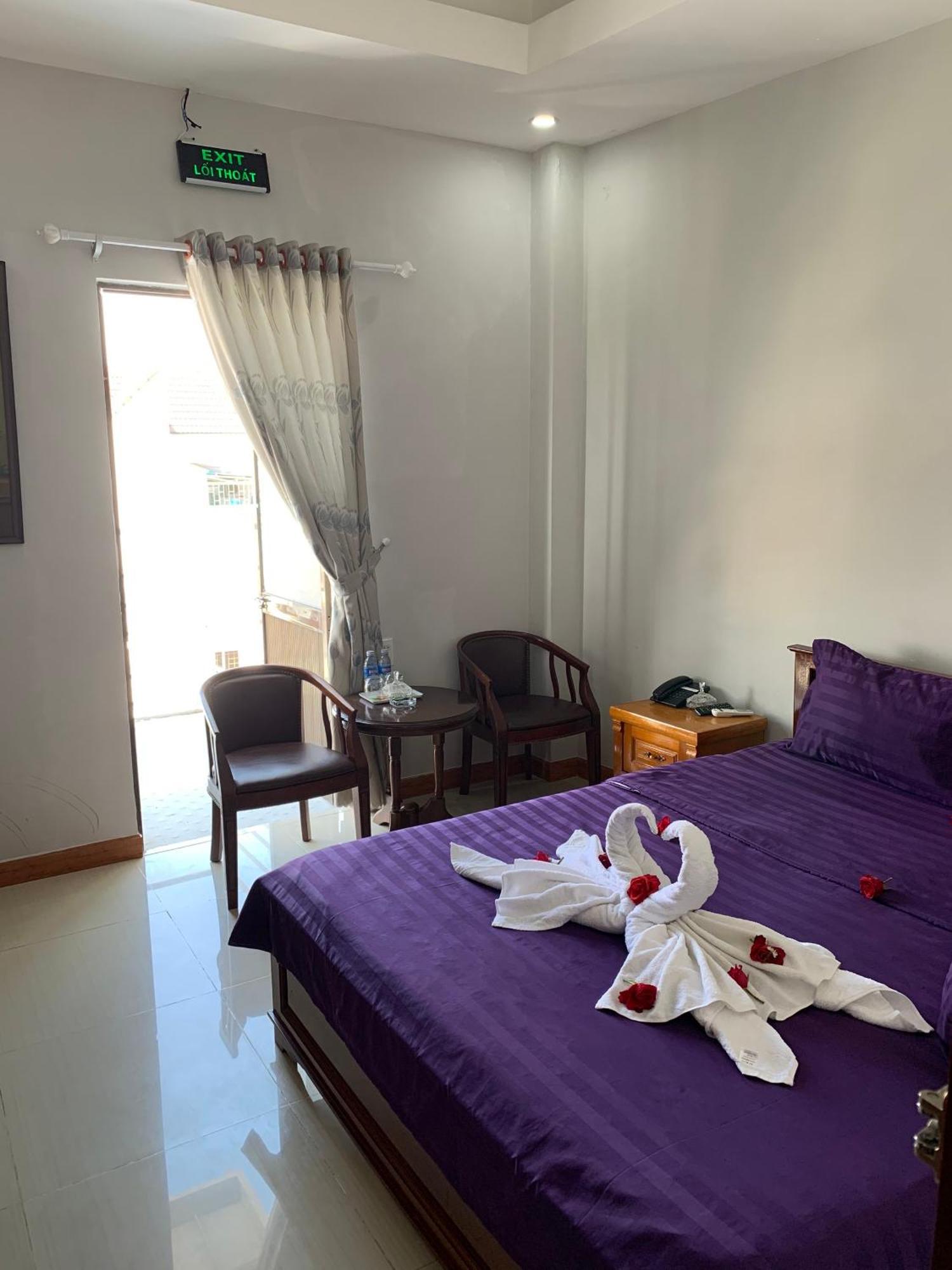 Rich Hotel 芹苴 外观 照片
