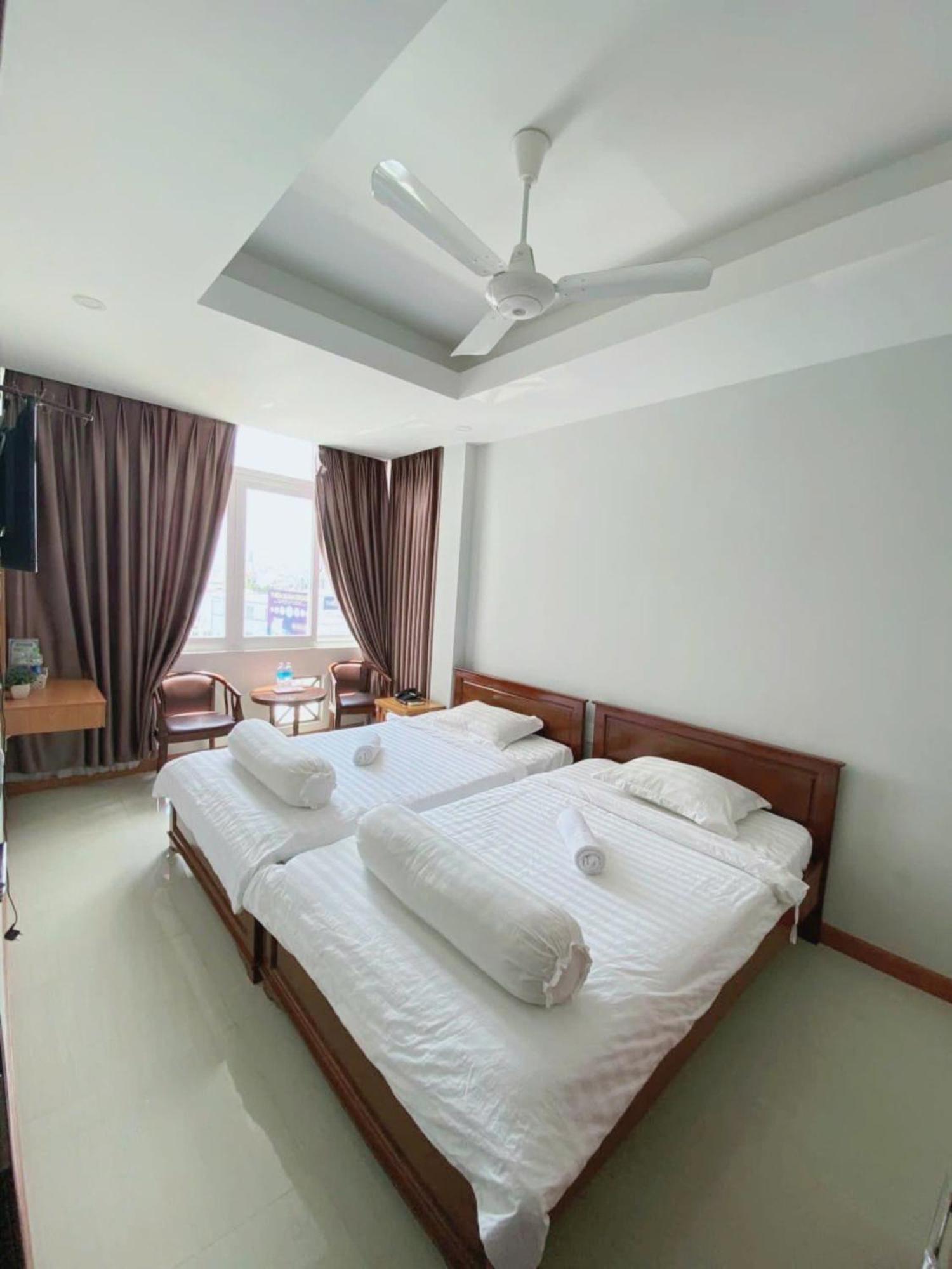 Rich Hotel 芹苴 外观 照片