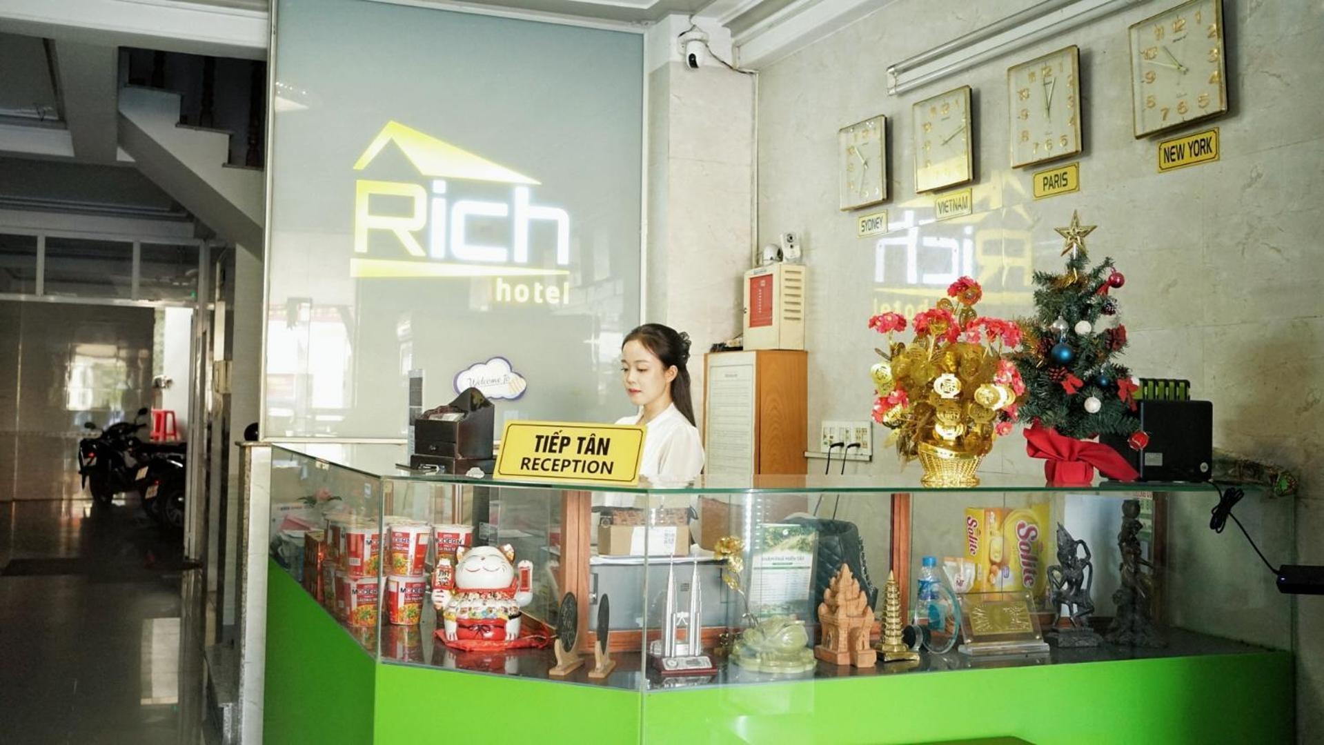 Rich Hotel 芹苴 外观 照片