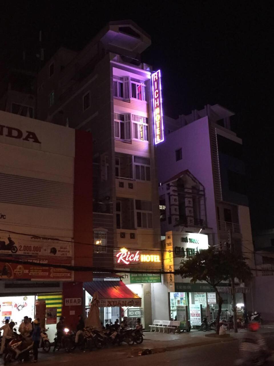 Rich Hotel 芹苴 外观 照片